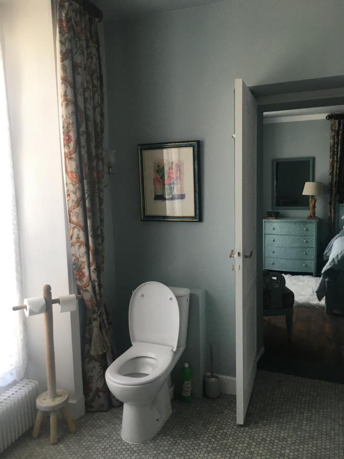 Les Deux Colombiers Bed & Breakfast Chapdeuil Eksteriør bilde