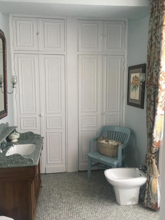 Les Deux Colombiers Bed & Breakfast Chapdeuil Eksteriør bilde