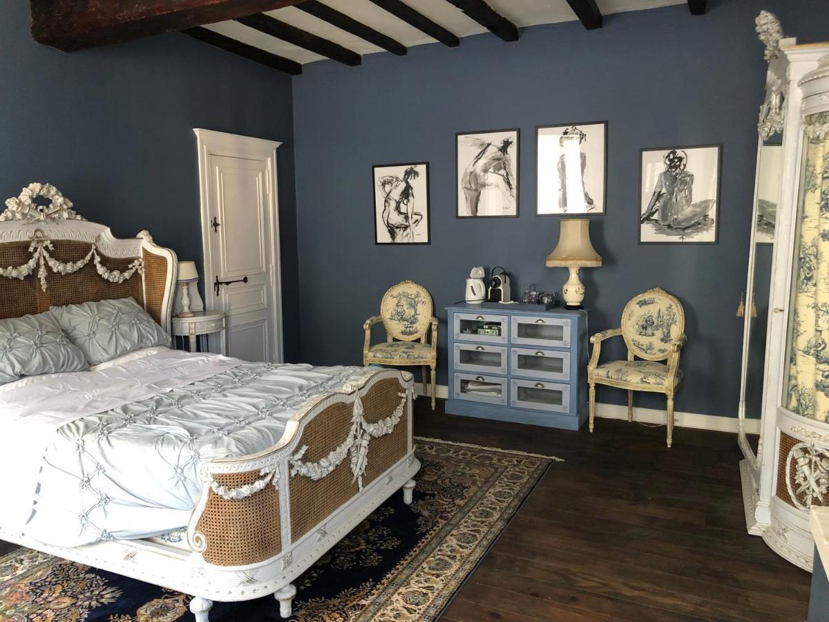 Les Deux Colombiers Bed & Breakfast Chapdeuil Eksteriør bilde